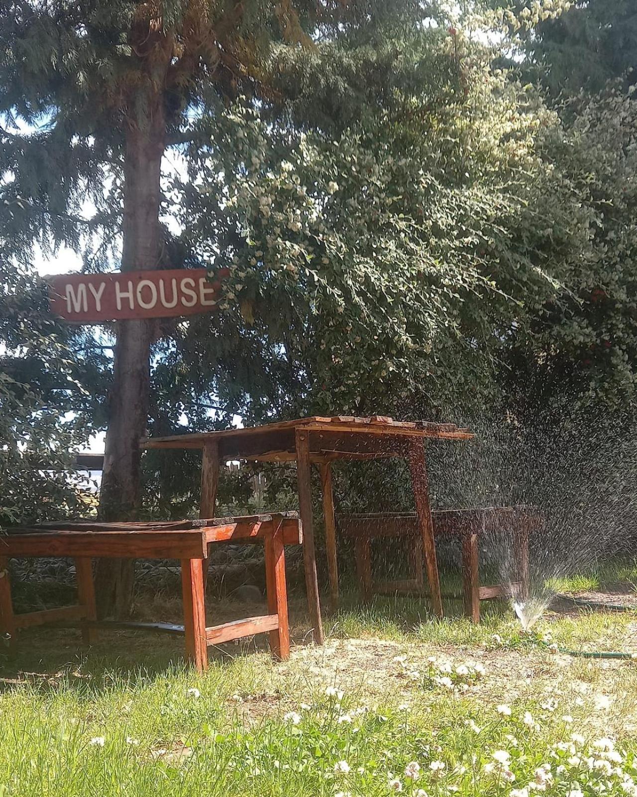 My House In El Calafate Lägenhet Exteriör bild